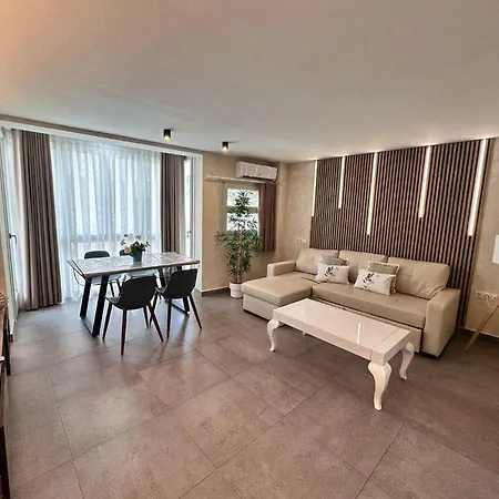 Playa Carihuela El Carmen * Torremolinos